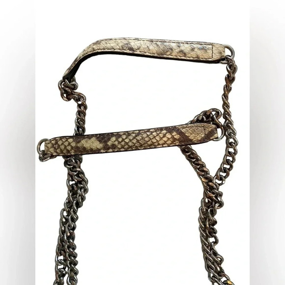 Michael Kors Whipped Chelsea Crossbody Cream/Tan Snake Print Silver Hardware - Picture 3 of 8
